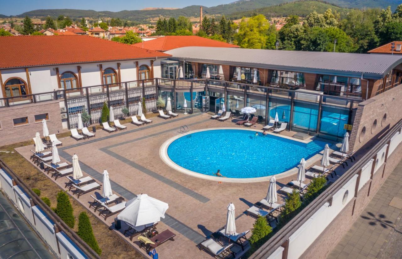 Kamengrad Hotel & Spa Panagjuriste Kültér fotó